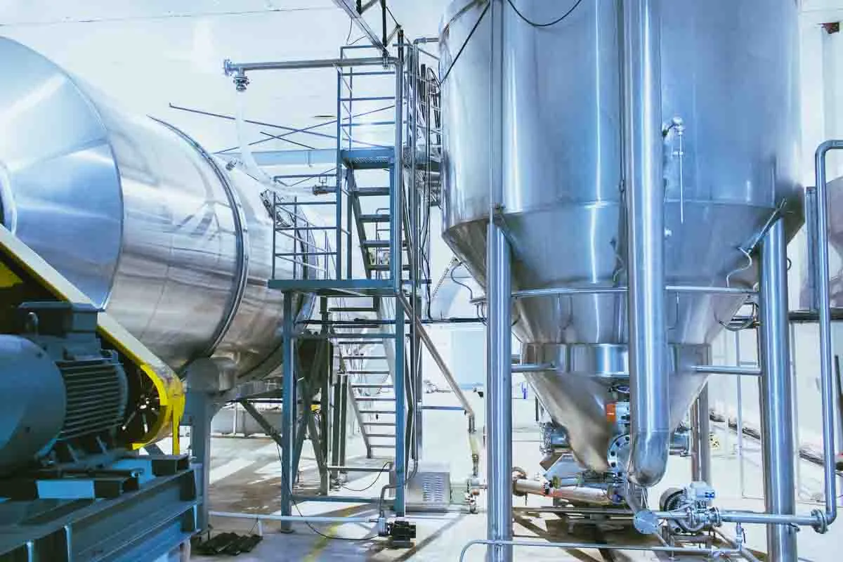 Cuves inox de la malterie — A Vos Malts